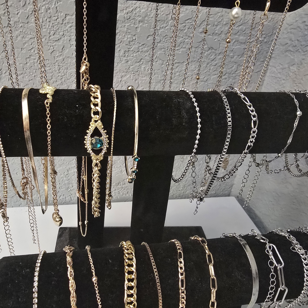 Elegant Gold and Silver Jewelry 50+pieces Of Necklaces Bracelets And Earrings - Picture 5 of 9